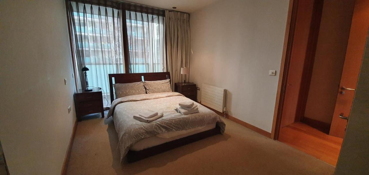 Central Prime King Size Apartment Dublin Exterior photo